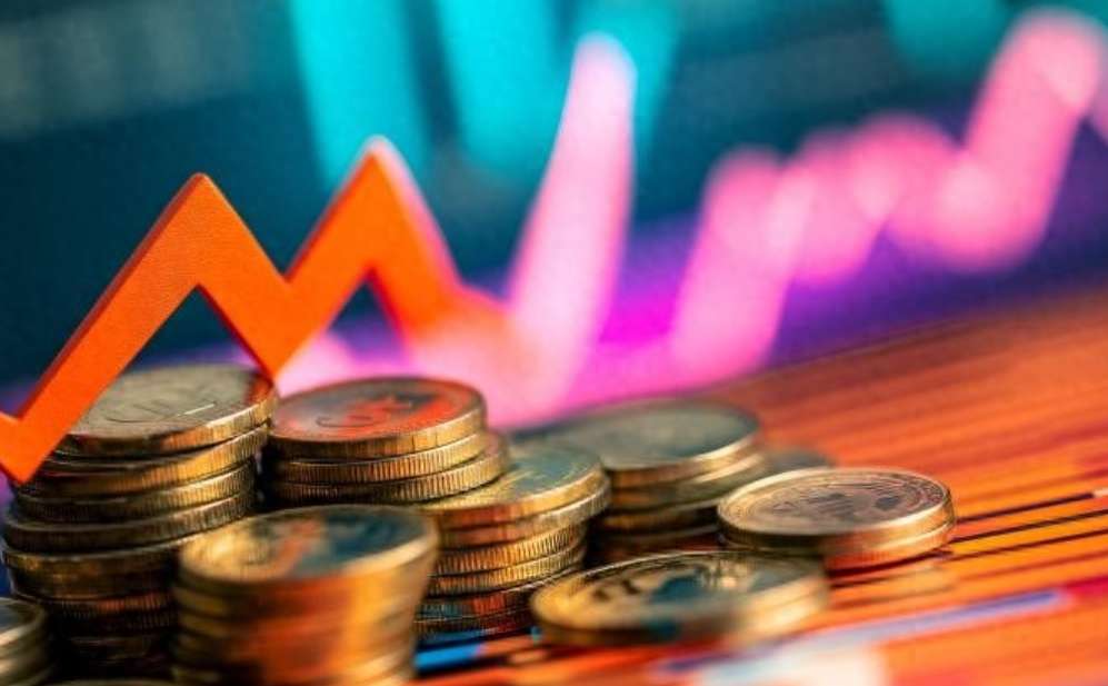 Trillions Pour into Short-Term Bond Funds